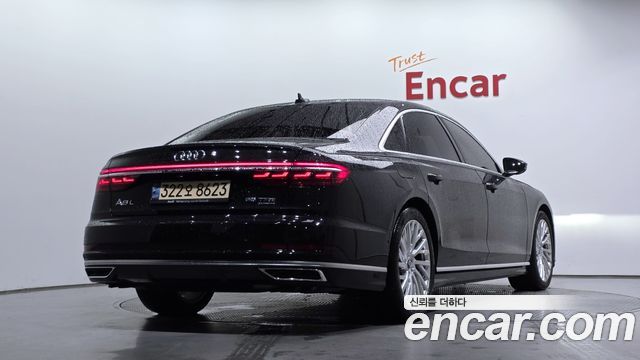 Audi A8 D5 55 TFSI Quattro LWB - фото 1
