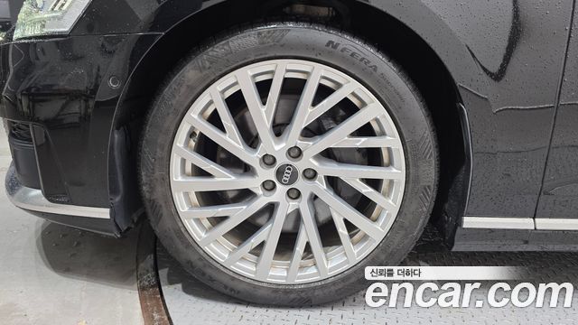 Audi A8 D5 55 TFSI Quattro LWB - фото 4