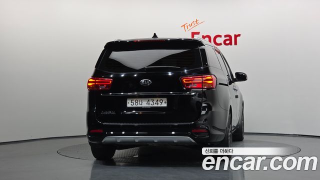 Kia Carnival Новый Gasoline 9-Seater Noblesse Special - фото 3