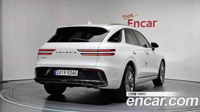Genesis GV70 2.5T Gasoline 2WD - фото 1