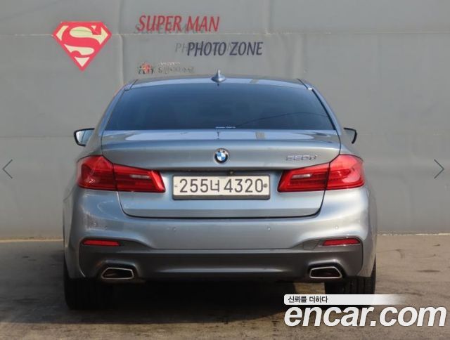 BMW 5-Series G30 520d M Sport Package Plus - фото 2
