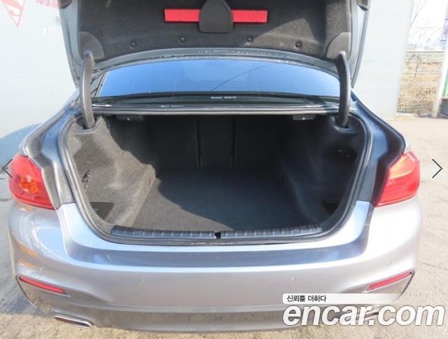 BMW 5-Series G30 520d M Sport Package Plus - фото 4