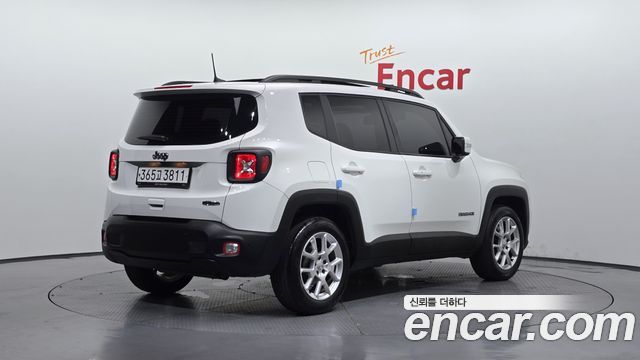 Jeep Renegade 2.4 Longitude - фото 1