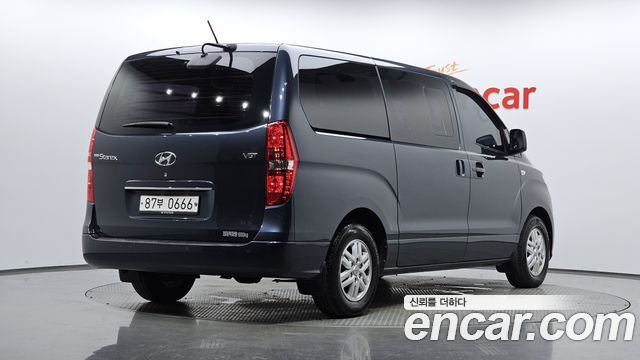 Hyundai Starex Новый Van 5-Seater Modern - фото 0