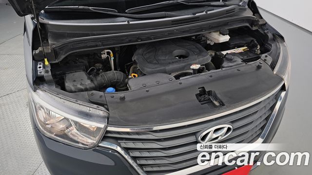 Hyundai Starex Новый Van 5-Seater Modern - фото 4
