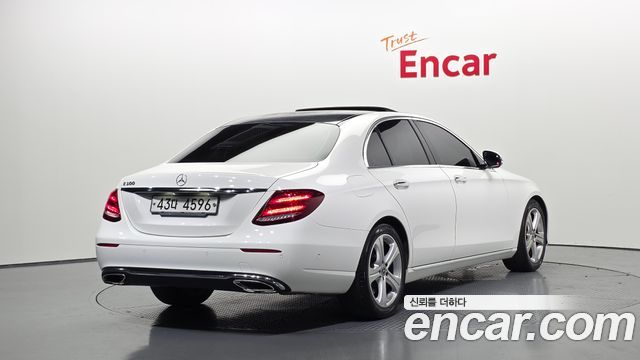 Mercedes-Benz E-Class W213 E200 Avantgarde - фото 1