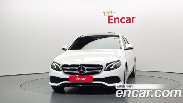 Mercedes-Benz E-Class W213 E200 Avantgarde - фото 2