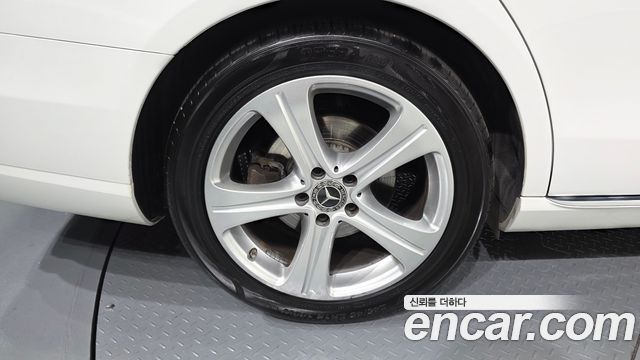 Mercedes-Benz E-Class W213 E200 Avantgarde - фото 4