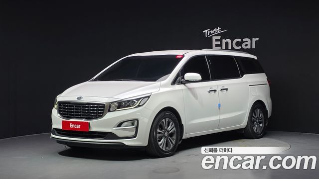 Kia Carnival Новый 11-Seater Prestige - фото 0