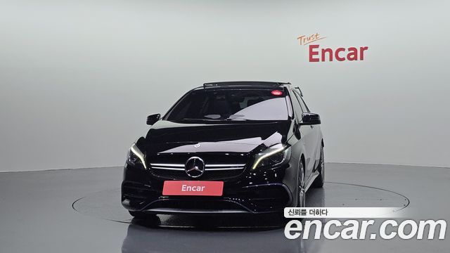 Mercedes-Benz A-Class W176 A45 AMG 4MATIC - фото 2