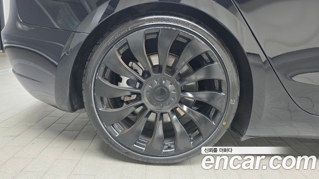 Tesla Model 3 Long Range AWD - фото 3