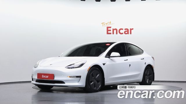 Tesla Model 3 Long Range AWD - фото 0