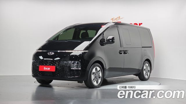 Hyundai Staria Tourer 11-Seater Modern - фото 0