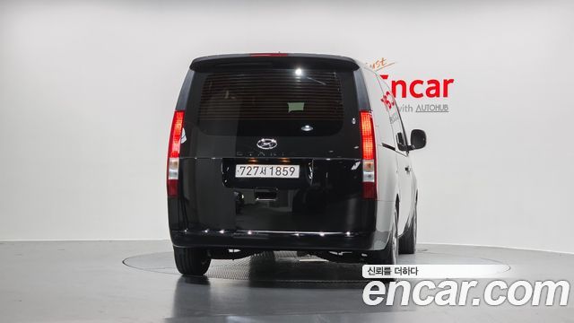 Hyundai Staria Tourer 11-Seater Modern - фото 3