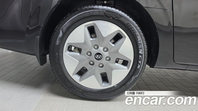 Hyundai Staria Tourer 11-Seater Modern - фото 4