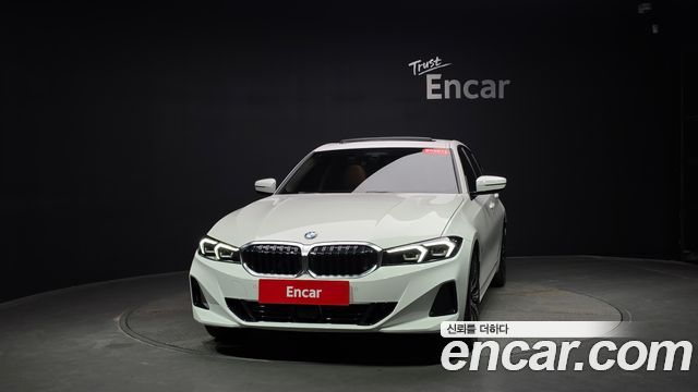 BMW 3-Series G20 320i - фото 1