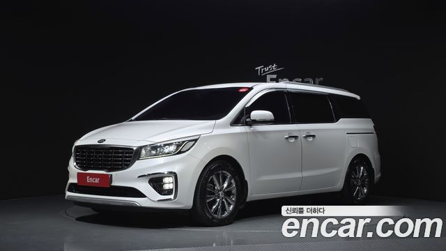 Kia Carnival Новый 7-Seater Limousine VIP - фото 0