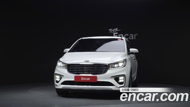 Kia Carnival Новый 7-Seater Limousine VIP - фото 2
