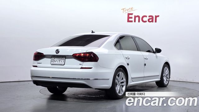 Volkswagen Passat Новый 2.0 TSI B7 - фото 1