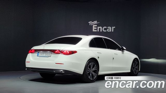 Mercedes-Benz E-Class W214 E200 Avantgarde - фото 1
