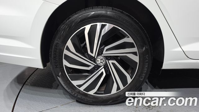 Volkswagen Jetta 7-го поколения 1.4 TSI Prestige - фото 4