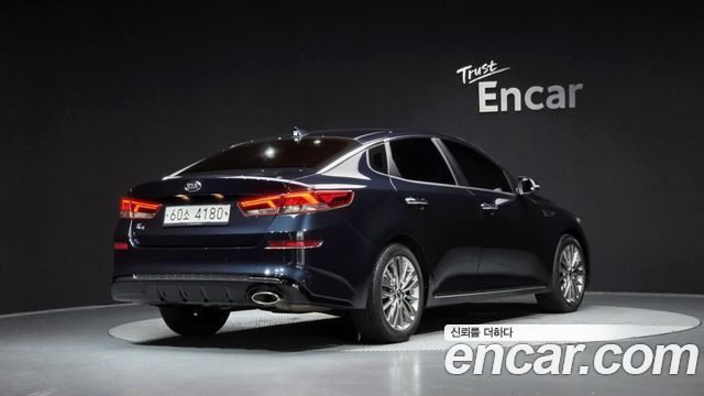 Kia K5 Новый 2-го поколения 2.0 Noblesse - фото 1