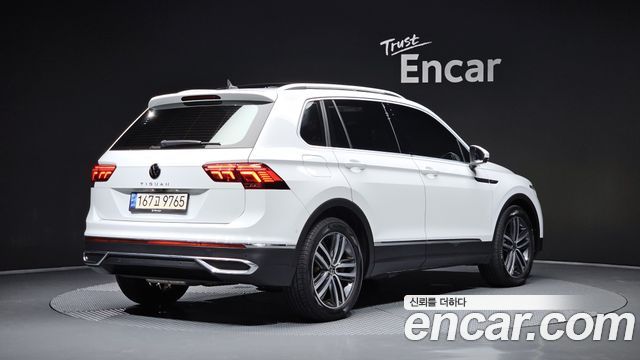Volkswagen Tiguan 2-го поколения 2.0 TDI Prestige - фото 1