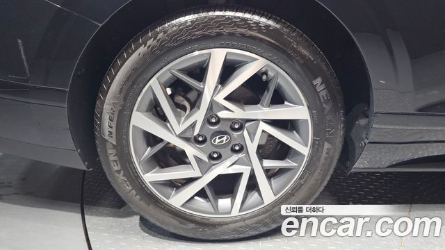 Hyundai Grandeur GN7, гибрид Premium - фото 3