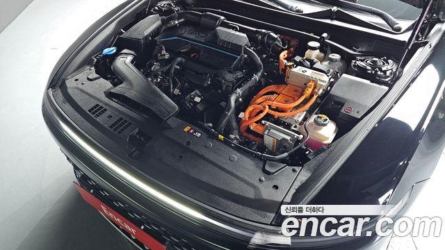 Hyundai Grandeur GN7, гибрид Premium - фото 4