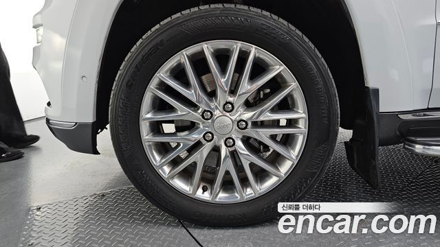Jeep Cherokee 3.0 Diesel Overland Summit WK2 - фото 3
