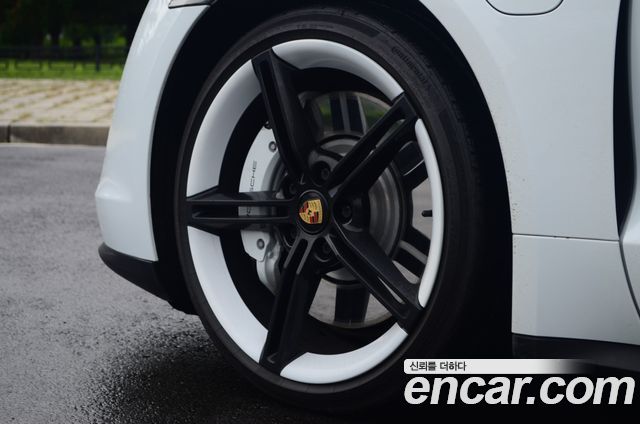 Porsche Taycan 4S - фото 4