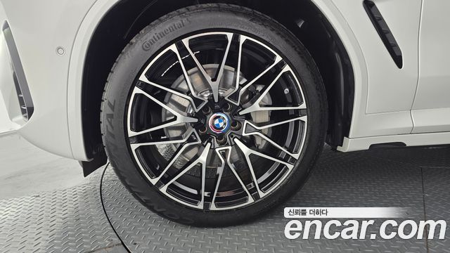 BMW iX3 M Sports - фото 4