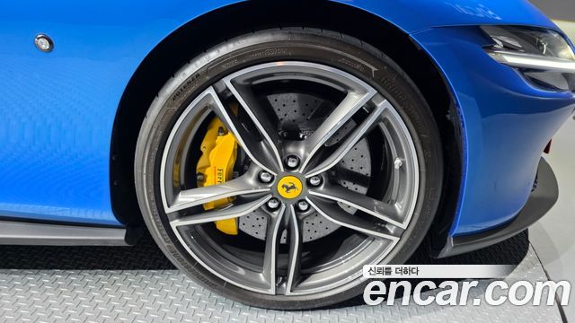 Ferrari Roma 3.9 Spider - фото 4
