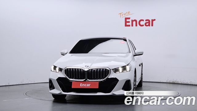 BMW 5-Series G60 520i M Sport - фото 2