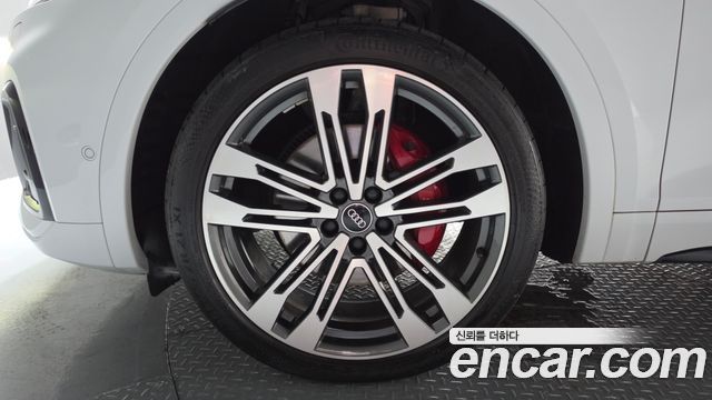 Audi SQ5 FY 3.0 TFSI Quattro - фото 4