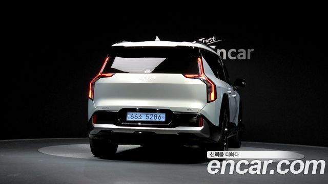 Kia EV9 Long Range 4WD GT Line - фото 3