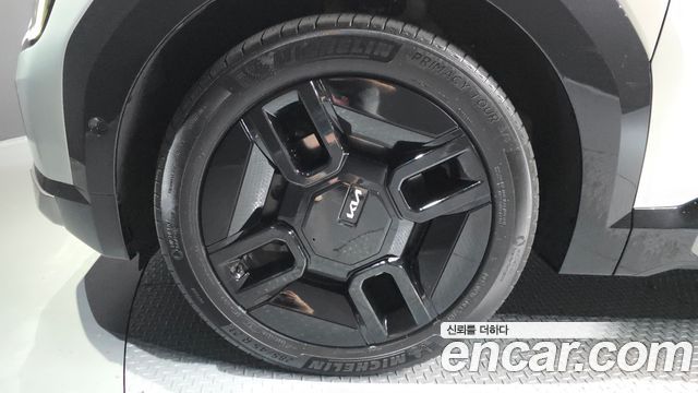 Kia EV9 Long Range 4WD GT Line - фото 4