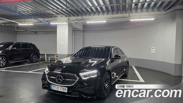 Mercedes-Benz E-Class W214 E300 4MATIC AMG Line - фото 0