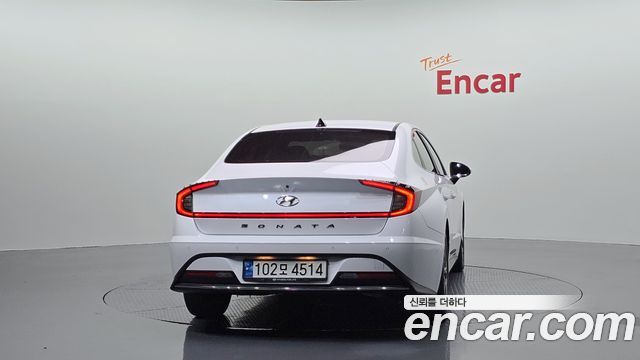 Hyundai Sonata DN8 2.0 Premium Family - фото 3