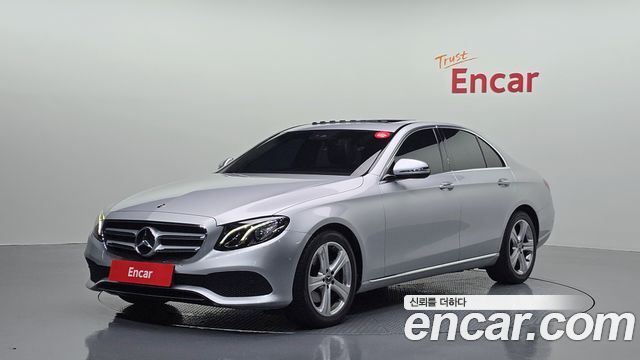 Mercedes-Benz E-Class W213 E200 Avantgarde - фото 0