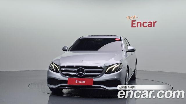Mercedes-Benz E-Class W213 E200 Avantgarde - фото 2
