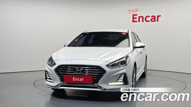 Hyundai Sonata 2.0 Smart Spicial - фото 2