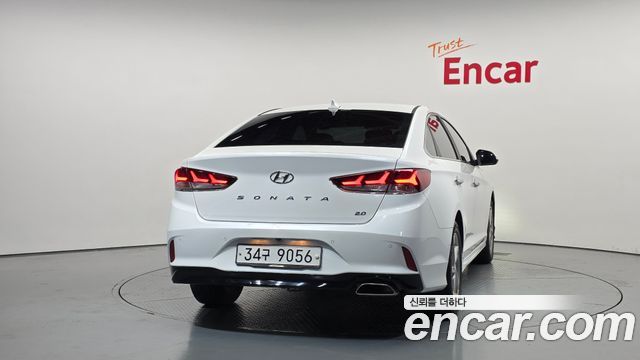 Hyundai Sonata 2.0 Smart Spicial - фото 3