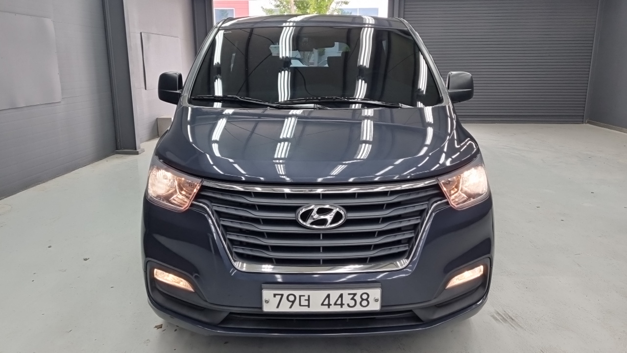 Hyundai Starex Новый 12-Seater LPi Smart - фото 1