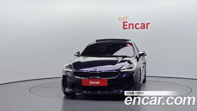 Kia Stinger 2.0 Turbo 2WD Platinum - фото 2