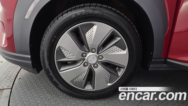 Hyundai Kona Premium - фото 4