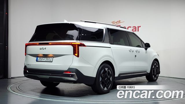 Kia Carnival Новый 4-го поколения 9-Seater Noblesse - фото 0