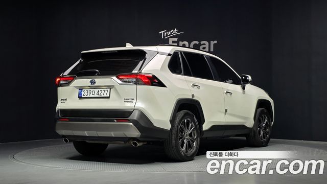 Toyota RAV4 5-го поколения 2.5 4WD Hybrid - фото 1