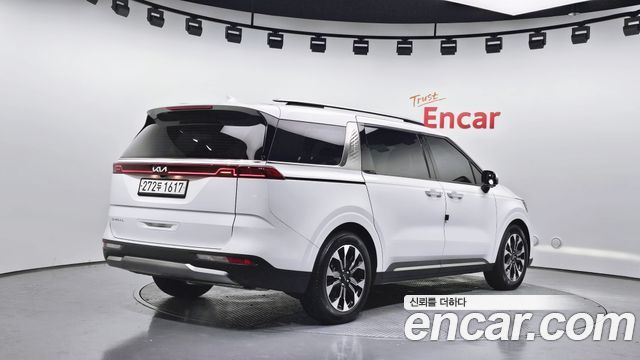 Kia Carnival 4-го поколения Gasoline 9-Seater Noblesse - фото 1