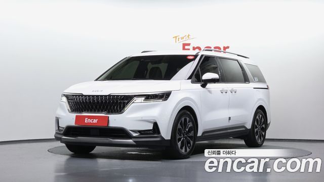 Kia Carnival 4-го поколения 9-Seater Signature - фото 0